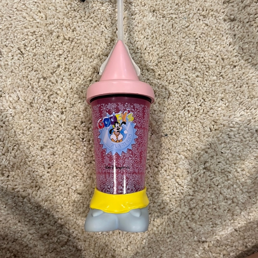 Goofy’s Glacier Princess Souvenir Cup